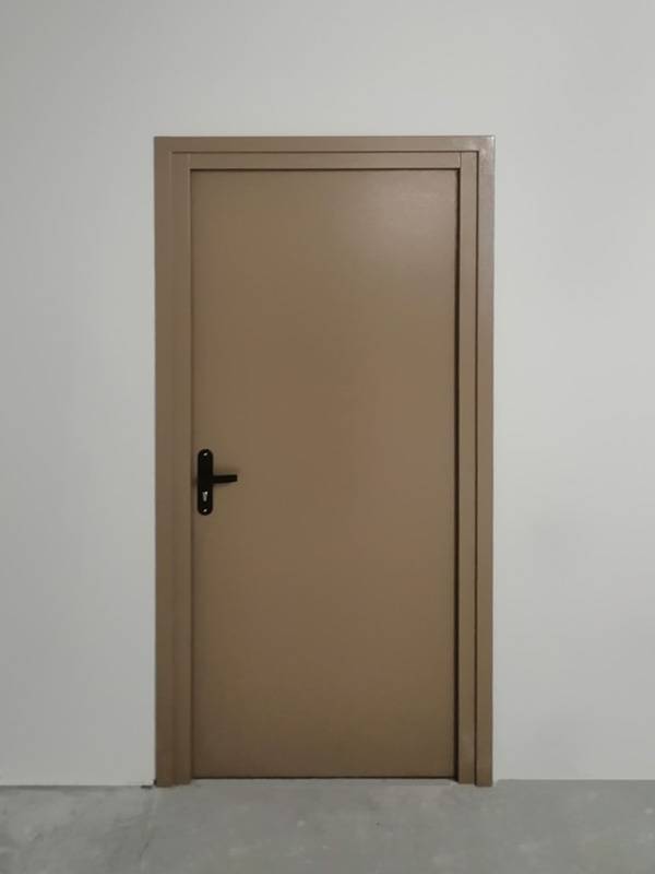 Техническая дверь, фото изнутри (кофейня, ул. 1-я Тверская-Ямская)